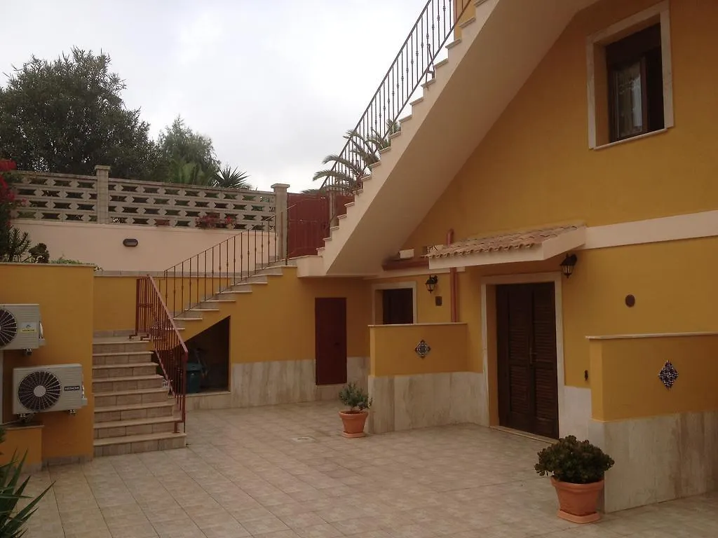 La Casa Gialla Apartment Carloforte   Carloforte (Isola di San Pietro)